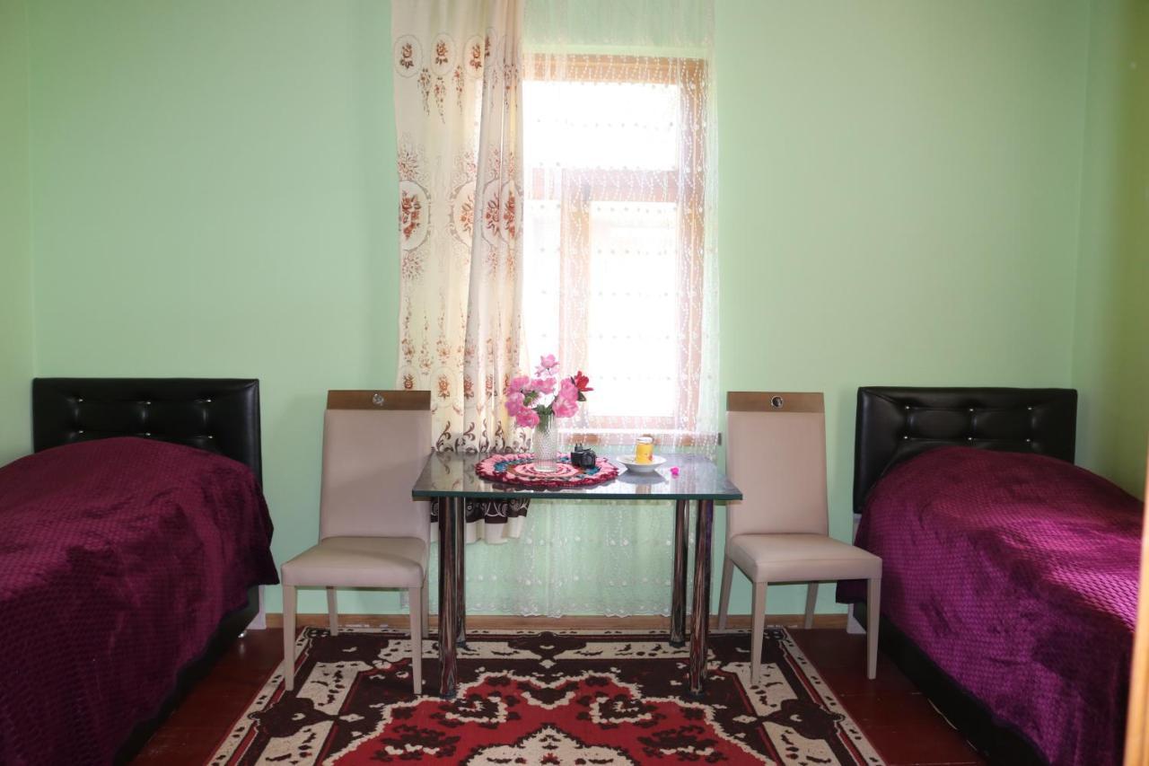 Guest House Chveni Ezo Khulo Bagian luar foto
